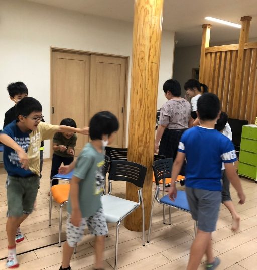 イス取りゲーム😎✨ – 特定非営利活動法人笑福会