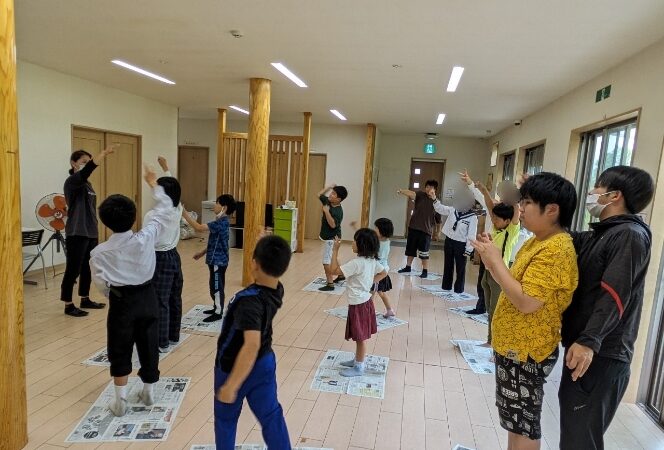 新聞紙じゃんけん✊✌✋