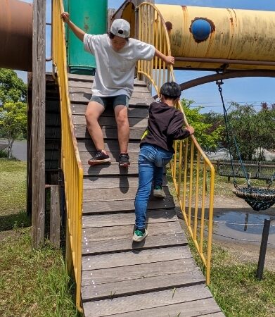 公園で鬼ごっこ⁉