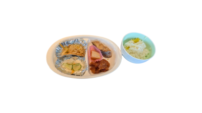 昼ご飯＆食事風景